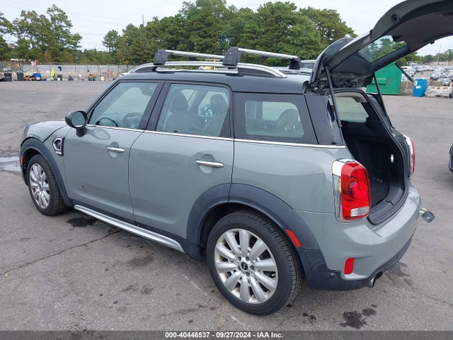 2018 MINI COUNTRYMAN WMZYT5C36J3E59470 Photo 2