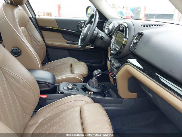 2018 MINI COUNTRYMAN WMZYT5C36J3E59470 Photo 4