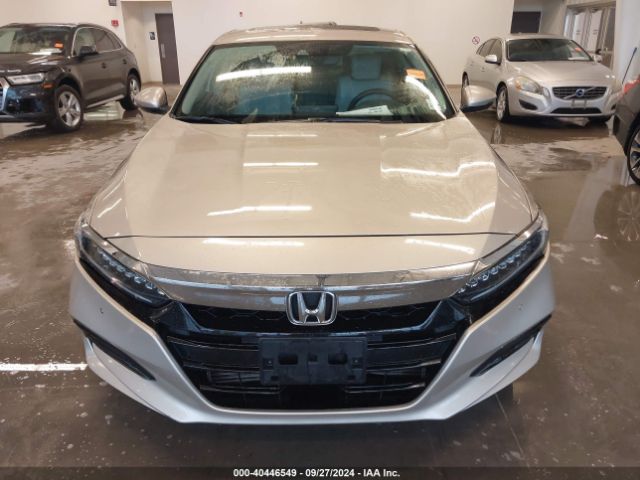 1HGCV2F97JA045255 Honda Accord Touring 2.0t