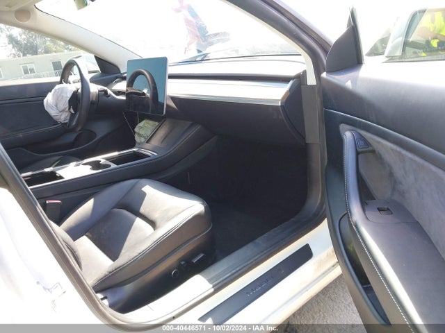 2021 TESLA MODEL 3 5YJ3E1EB3MF879516 Photo 4
