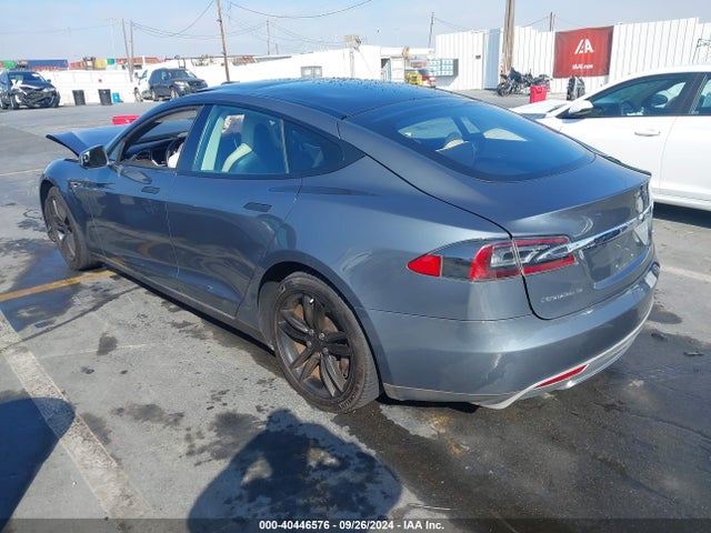 2013 TESLA MODEL S 5YJSA1AG1DFP12628 Photo 2