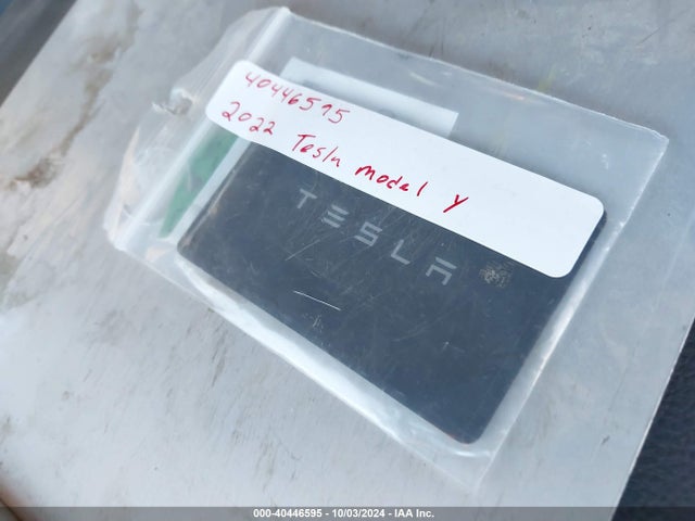 2022 TESLA MODEL Y 7SAYGAEE0NF431104 Photo 10