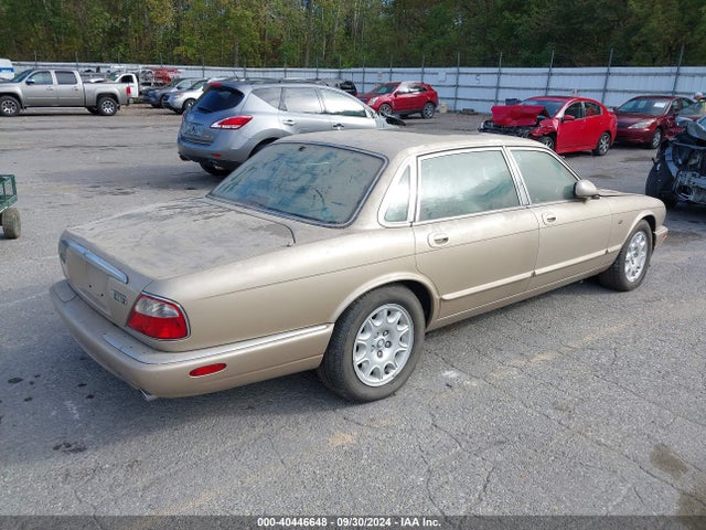 1998 JAGUAR XJ8 SAJHX6242WC827590 Photo 3