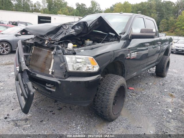 3C6UR5CL4JG399252 RAM 2500 Tradesman  4x4 6'4 Box