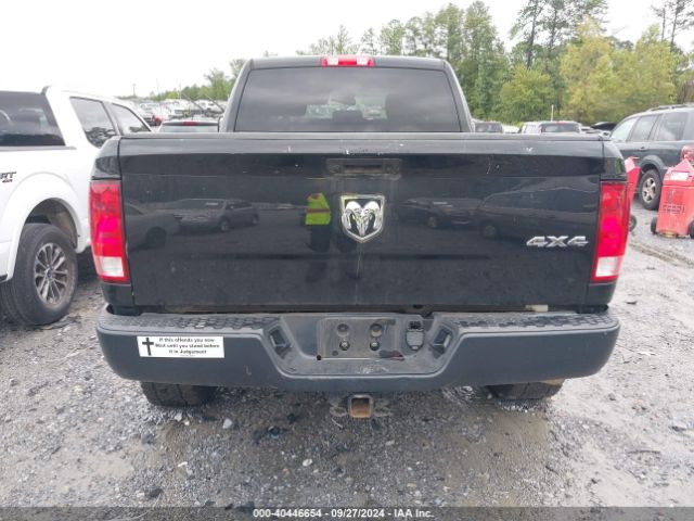 3C6UR5CL4JG399252 RAM 2500 Tradesman  4x4 6'4 Box
