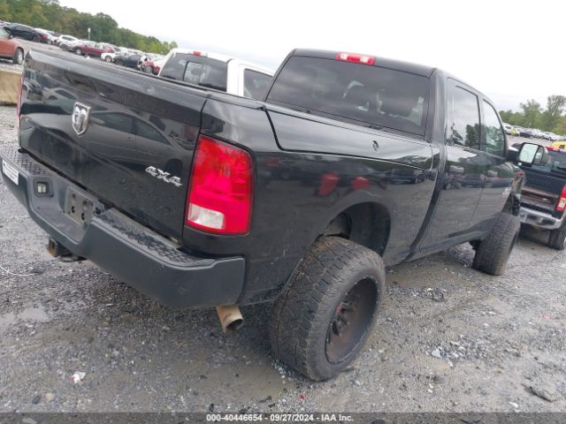 3C6UR5CL4JG399252 RAM 2500 Tradesman  4x4 6'4 Box