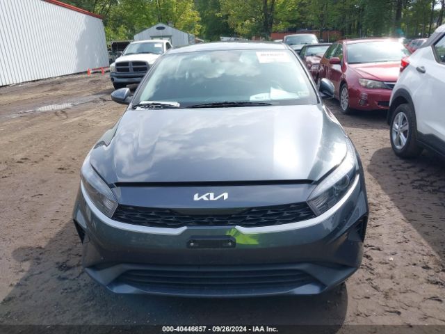 3KPF24AD7NE478587 KIA Forte Lxs