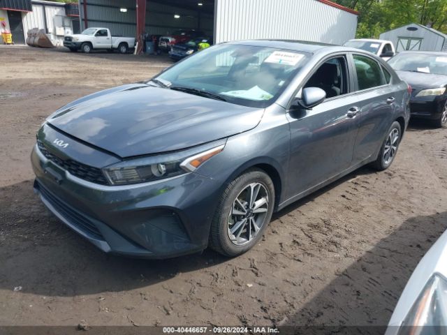 3KPF24AD7NE478587 KIA Forte Lxs