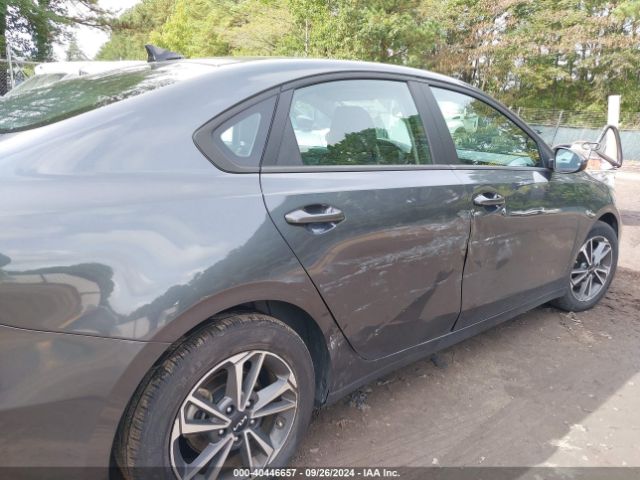 3KPF24AD7NE478587 KIA Forte Lxs