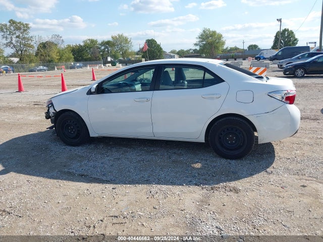 Toyota COROLLA LE 2016 5YFBURHEXGP477293 Image 15