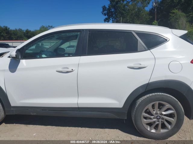 KM8J33A49GU069525 Hyundai TUCSON SE