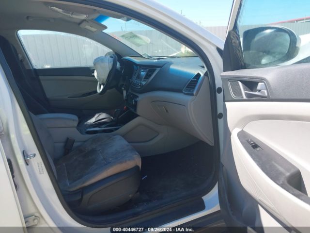 KM8J33A49GU069525 Hyundai TUCSON SE