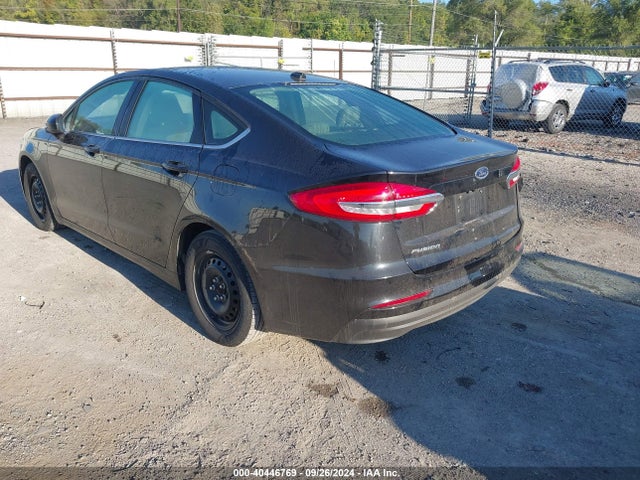 Ford FUSION S 2019 3FA6P0G72KR195262 Image 3