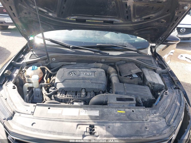 1VWAT7A32HC067199 Volkswagen Passat 1.8t S