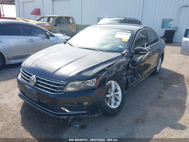1VWAT7A32HC067199 Volkswagen Passat 1.8t S