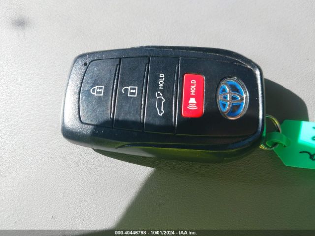 JTEAAAAH5NJ092649 Toyota VENZA LE