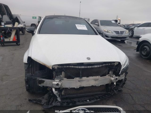 WDDWJ8DB4KF833887 Mercedes-Benz C 300