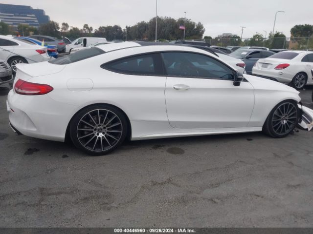 WDDWJ8DB4KF833887 Mercedes-Benz C 300