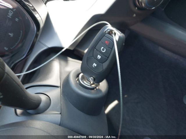 KL77LGE27RC241135 Chevrolet Trax Fwd 1rs
