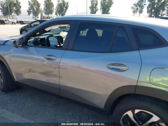 KL77LGE27RC241135 Chevrolet Trax Fwd 1rs