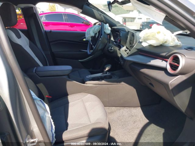KL77LGE27RC241135 Chevrolet Trax Fwd 1rs