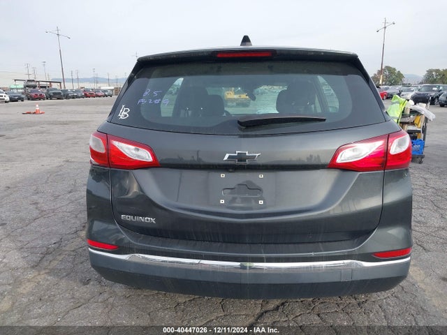 Chevrolet EQUINOX LS 2018 2GNAXHEV2J6352872 Image 16
