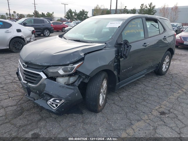 Chevrolet EQUINOX LS 2018 2GNAXHEV2J6352872 Image 2