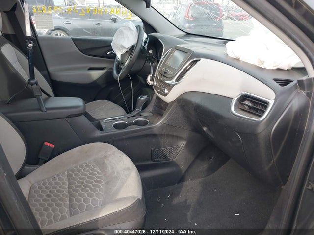 Chevrolet EQUINOX LS 2018 2GNAXHEV2J6352872 Image 5