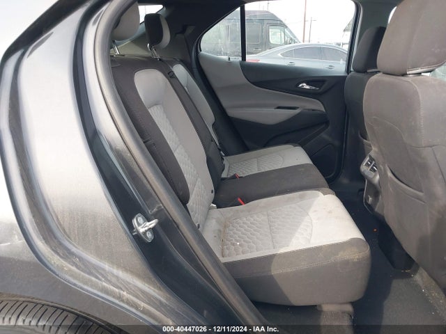 Chevrolet EQUINOX LS 2018 2GNAXHEV2J6352872 Image 8