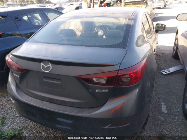 3MZBN1V30JM211942 Mazda Mazda3 Touring
