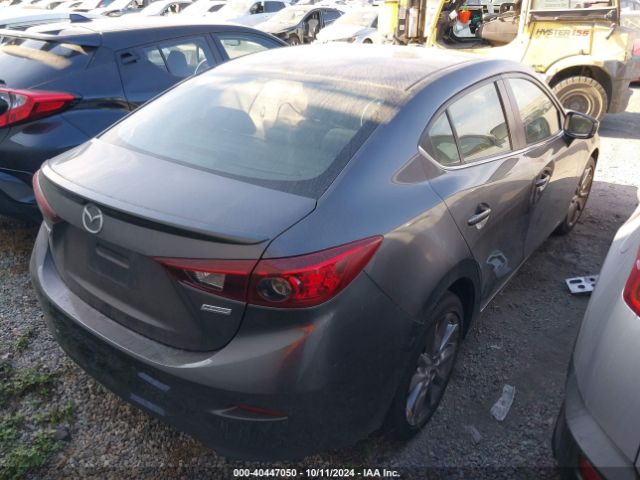 3MZBN1V30JM211942 Mazda Mazda3 Touring