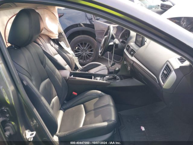 3MZBN1V30JM211942 Mazda Mazda3 Touring