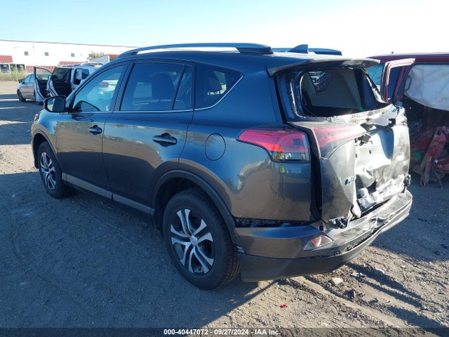 Toyota RAV4 LE 2018 JTMBFREV9JJ235119 Image 3