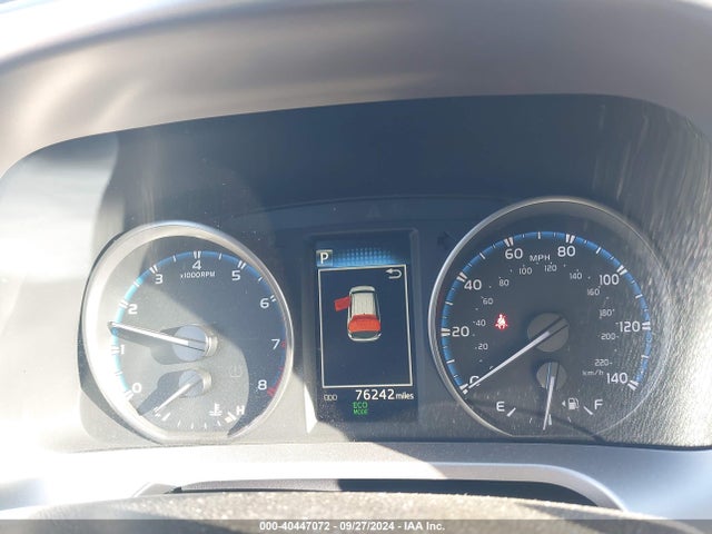 Toyota RAV4 LE 2018 JTMBFREV9JJ235119 Image 7
