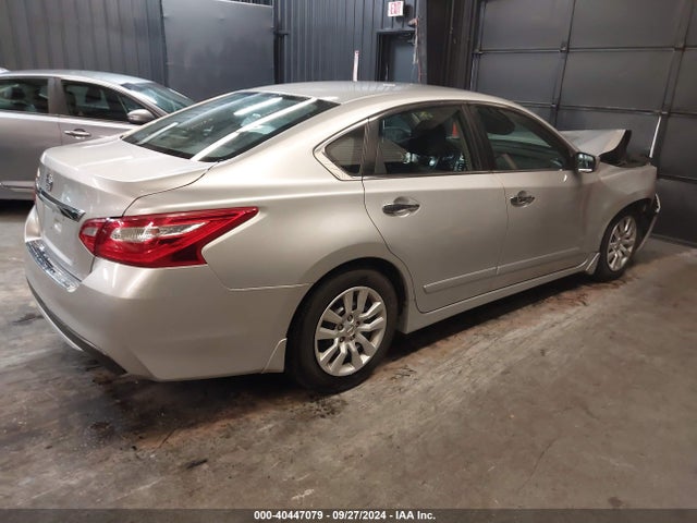 Nissan Altima 2.5 S 2017 1N4AL3AP6HC272397 Image 4