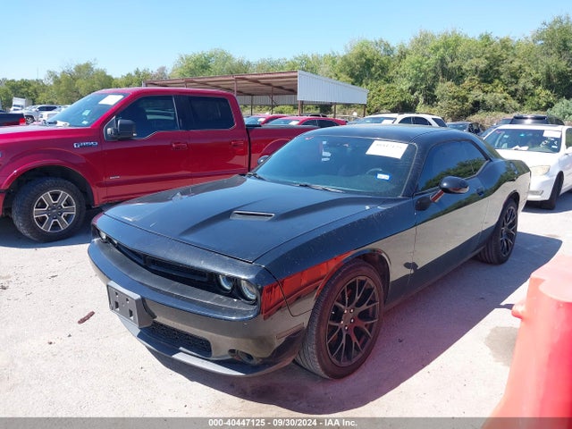 Dodge Challenger Sxt 2015 2C3CDZAG3FH727465 Image 2