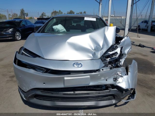 Toyota Prius Le 2024 JTDACAAU1R3017579 Image 13