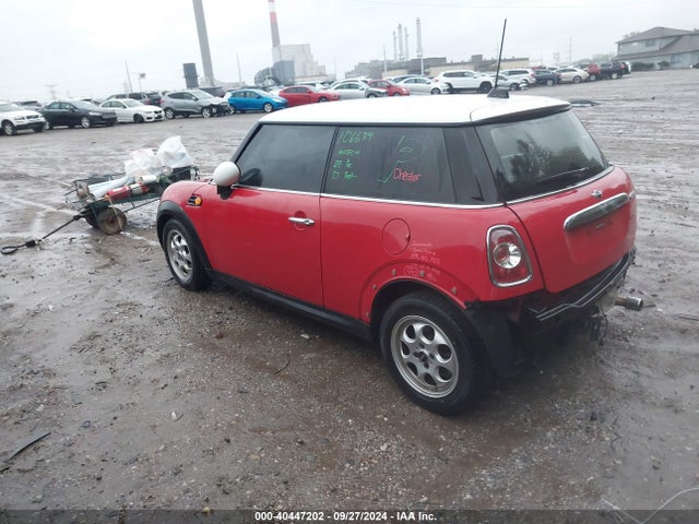 2013 MINI HARDTOP WMWSU3C58DT680446 Photo 2