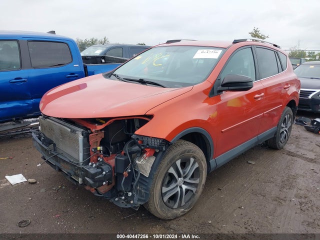 Toyota RAV4 LE 2016 2T3ZFREV1GW282301 Image 2
