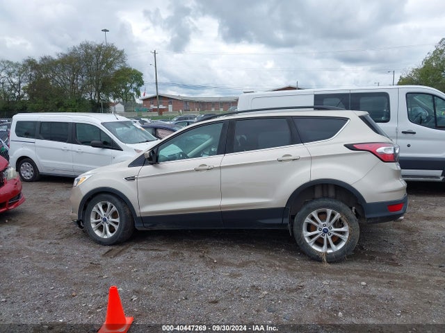 Ford ESCAPE SE 2018 1FMCU9GD5JUA52325 Image 15