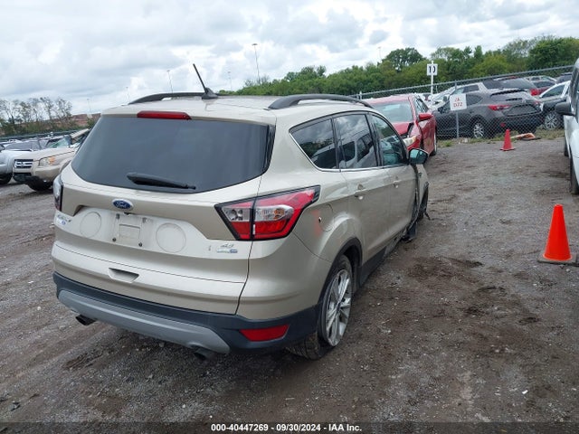 Ford ESCAPE SE 2018 1FMCU9GD5JUA52325 Image 4