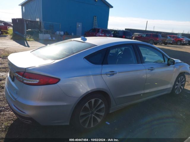 3FA6P0T92KR261140 Ford FUSION SE
