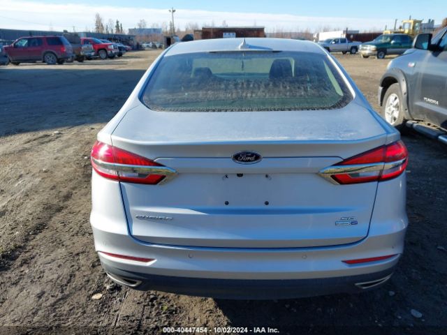 3FA6P0T92KR261140 Ford FUSION SE
