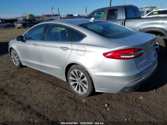 3FA6P0T92KR261140 Ford FUSION SE