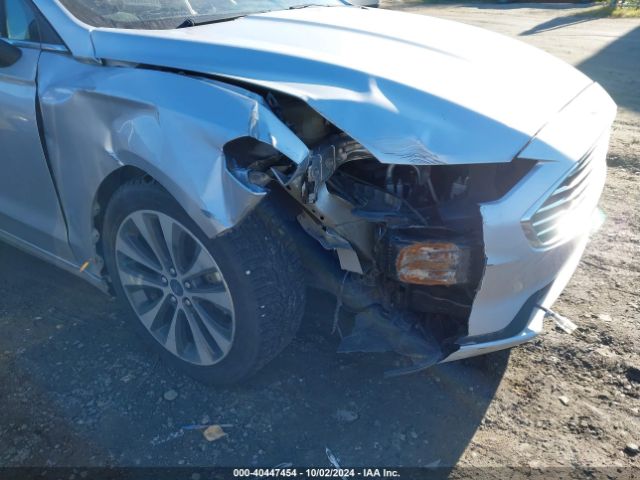 3FA6P0T92KR261140 Ford FUSION SE