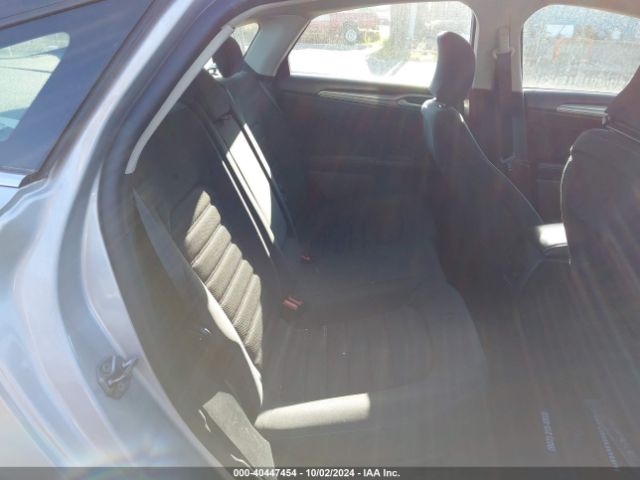 3FA6P0T92KR261140 Ford FUSION SE