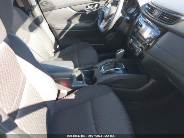KNMAT2MT3HP564112 Nissan ROGUE SV