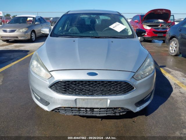 1FADP3F24GL290720 Ford FOCUS SE