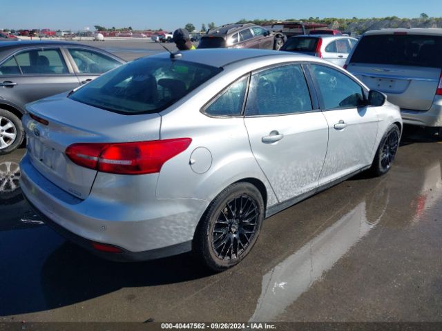 1FADP3F24GL290720 Ford FOCUS SE