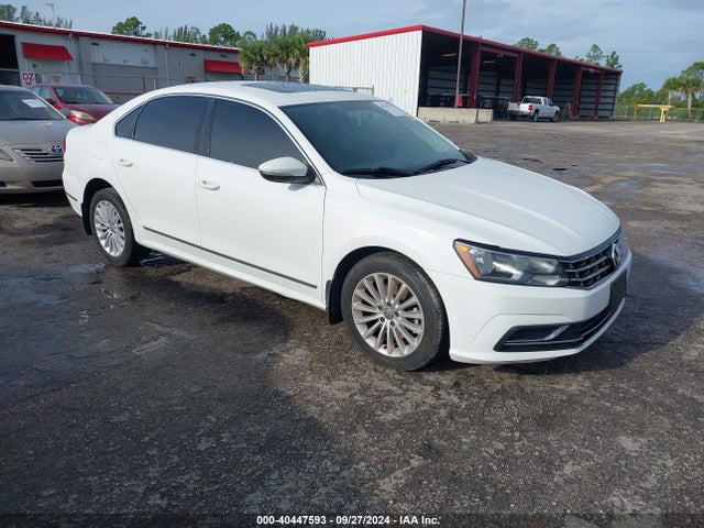 Volkswagen Passat 1.8t Se 2017 1VWBT7A37HC000988 Image 1